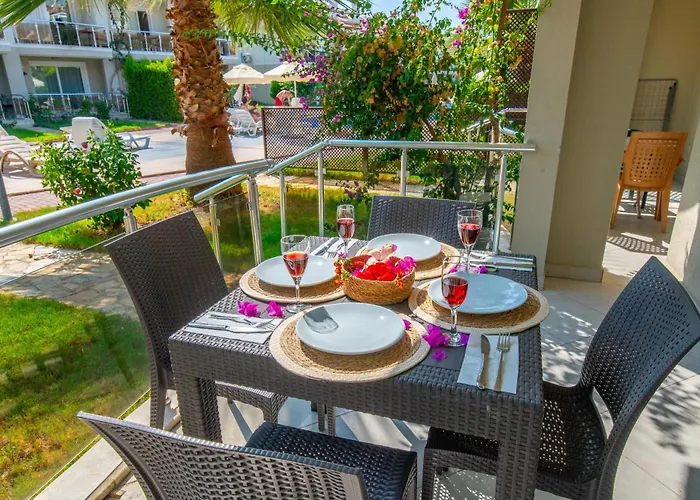 Sunset Club Aqualettings Mermaid 37 *