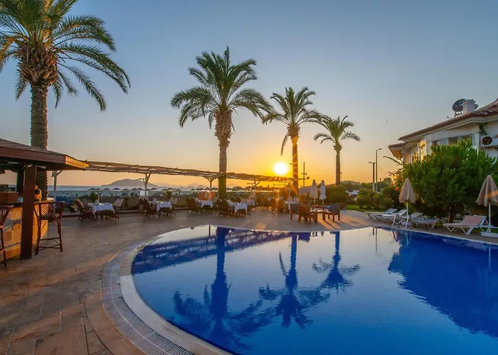 Sunset Club Aqualettings Mermaid 37